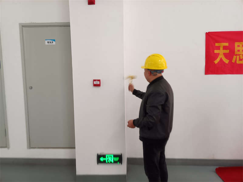 <a href=http://m.ca437rpuy.cn/gccf/ target=_blank class=infotextkey>合肥廠房裝修</a>